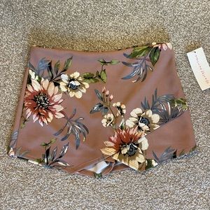 American Threads Floral Skort in Mauve and Cream